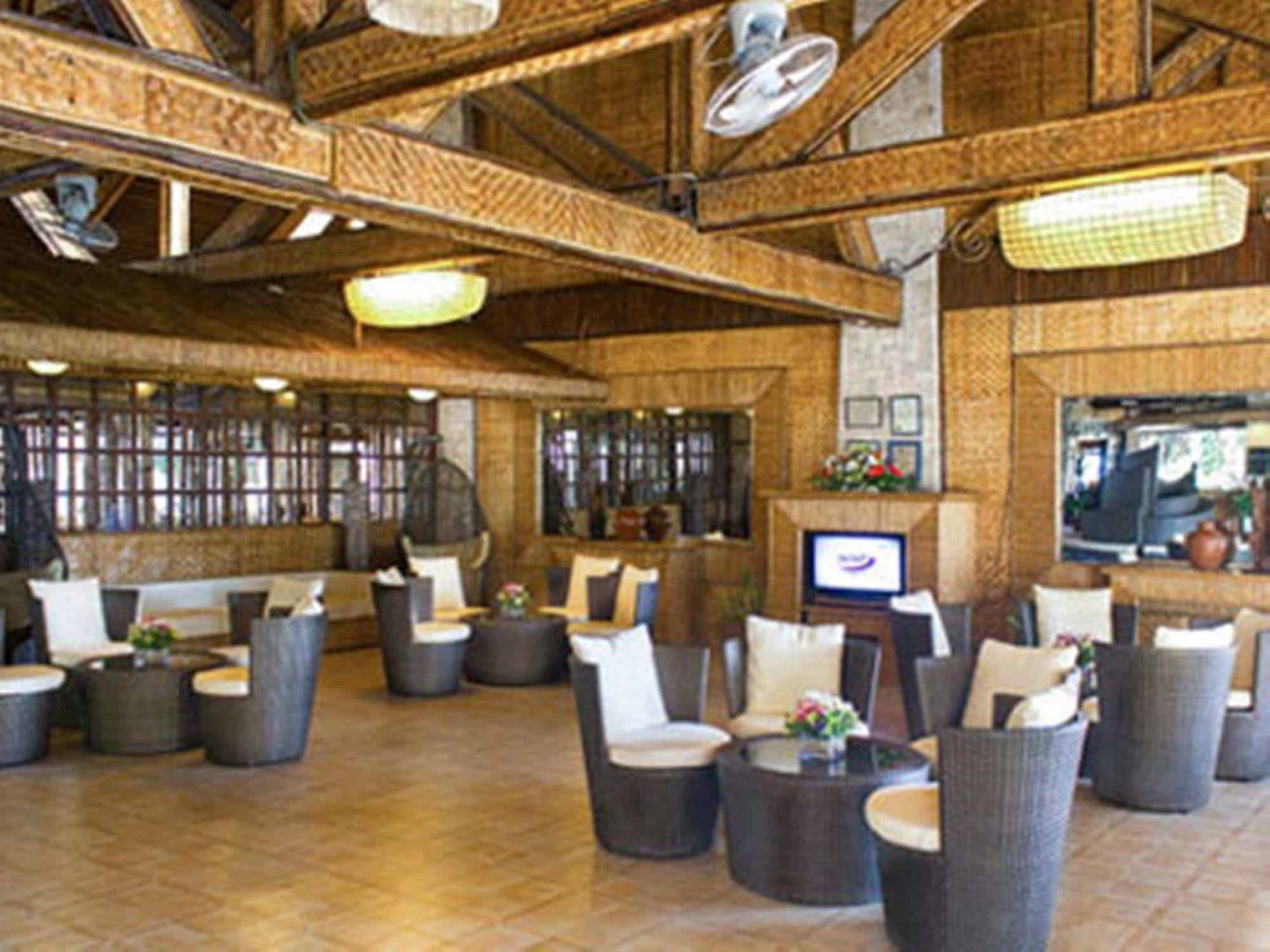 Matabungkay Beach Hotel Lian Exterior foto